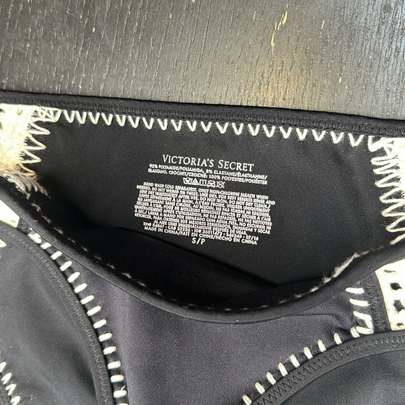 NWT VS Swim The Surf Crochet Trim Classic Hipster Bikini Bottom Black Womens S/P - Picture 3 of 3